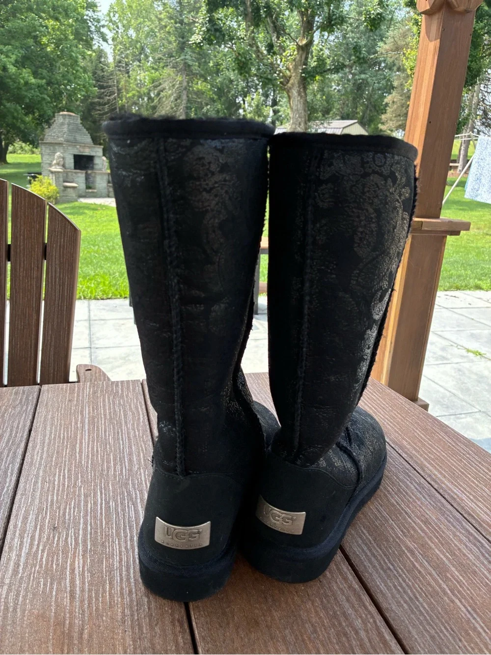 N/A ugg tall