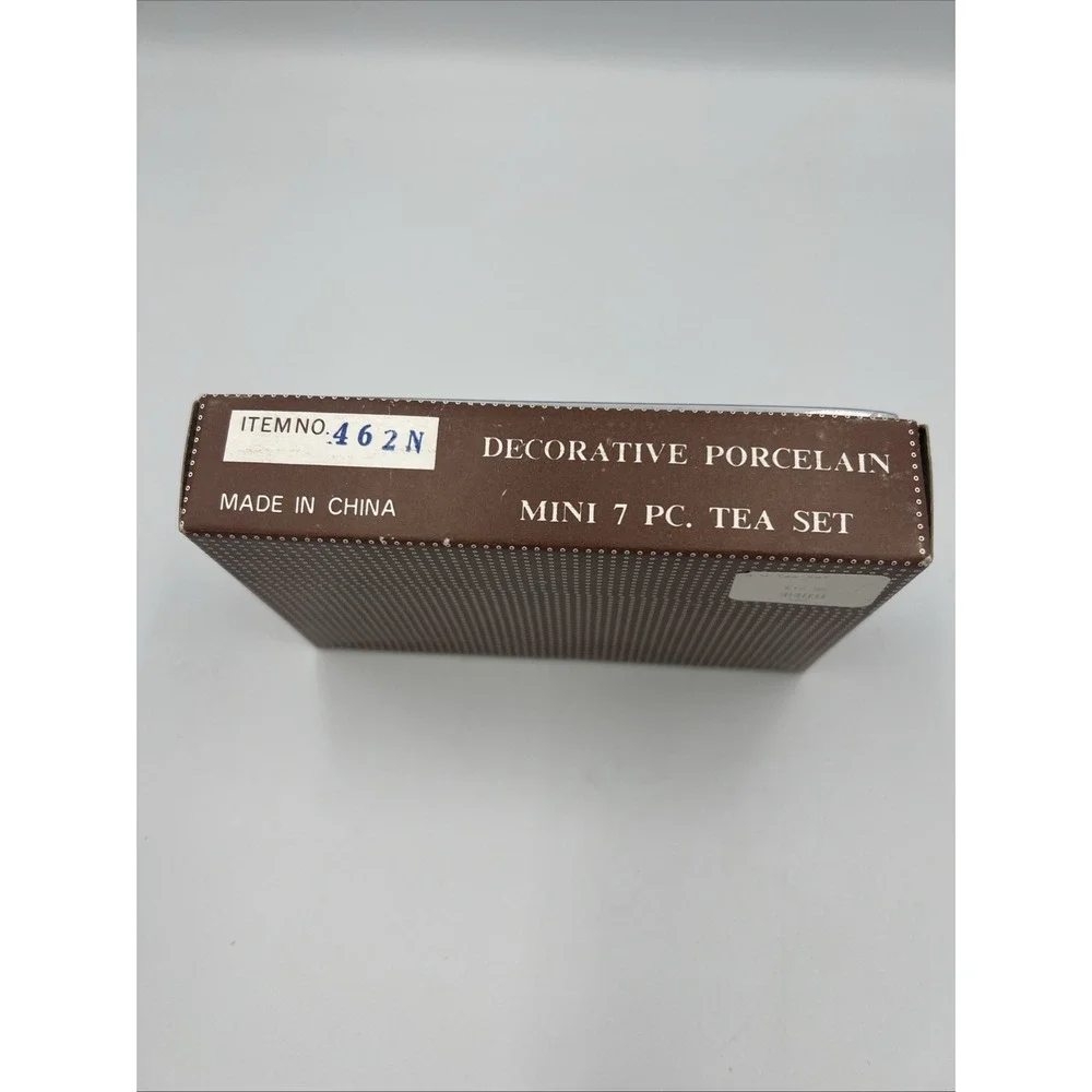 White Mountaineering new box