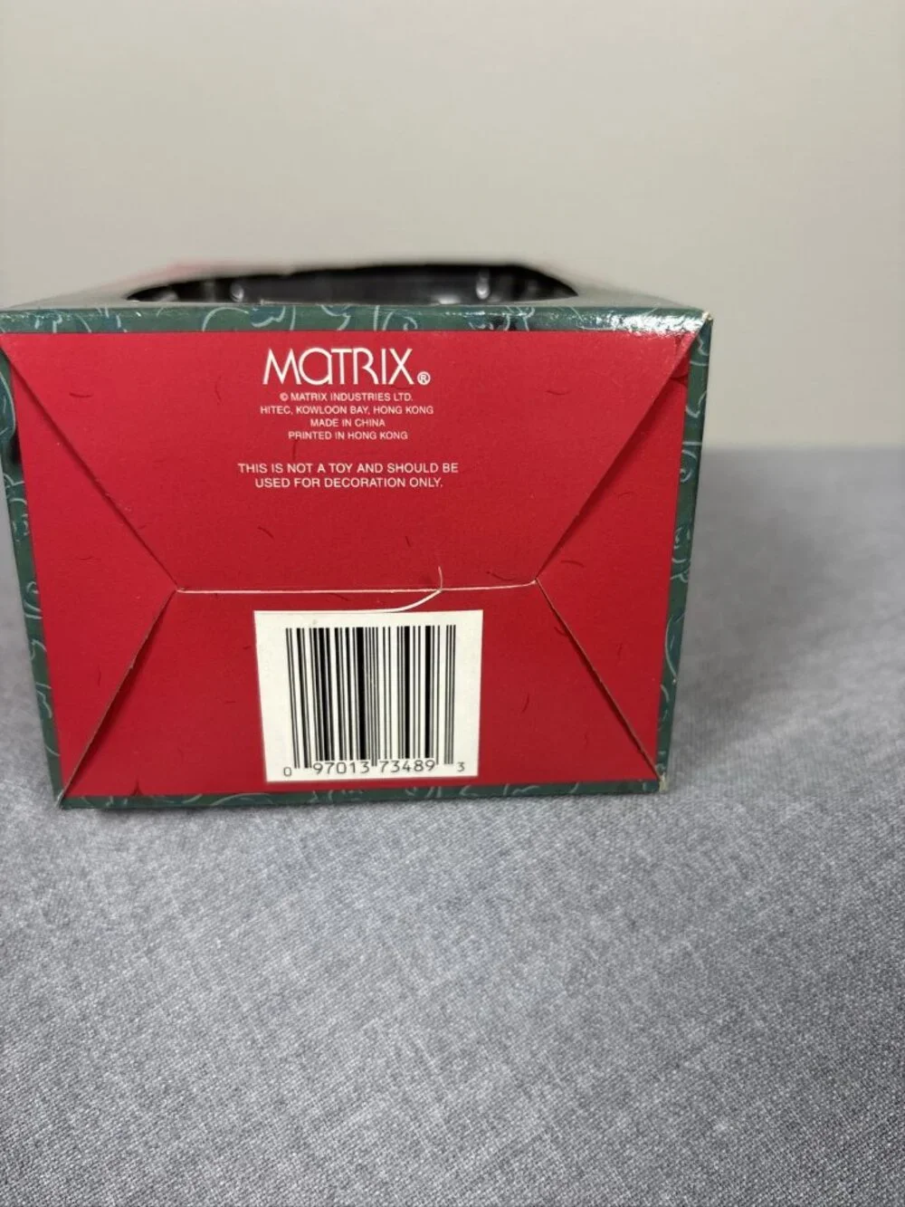 Matix golden serves details