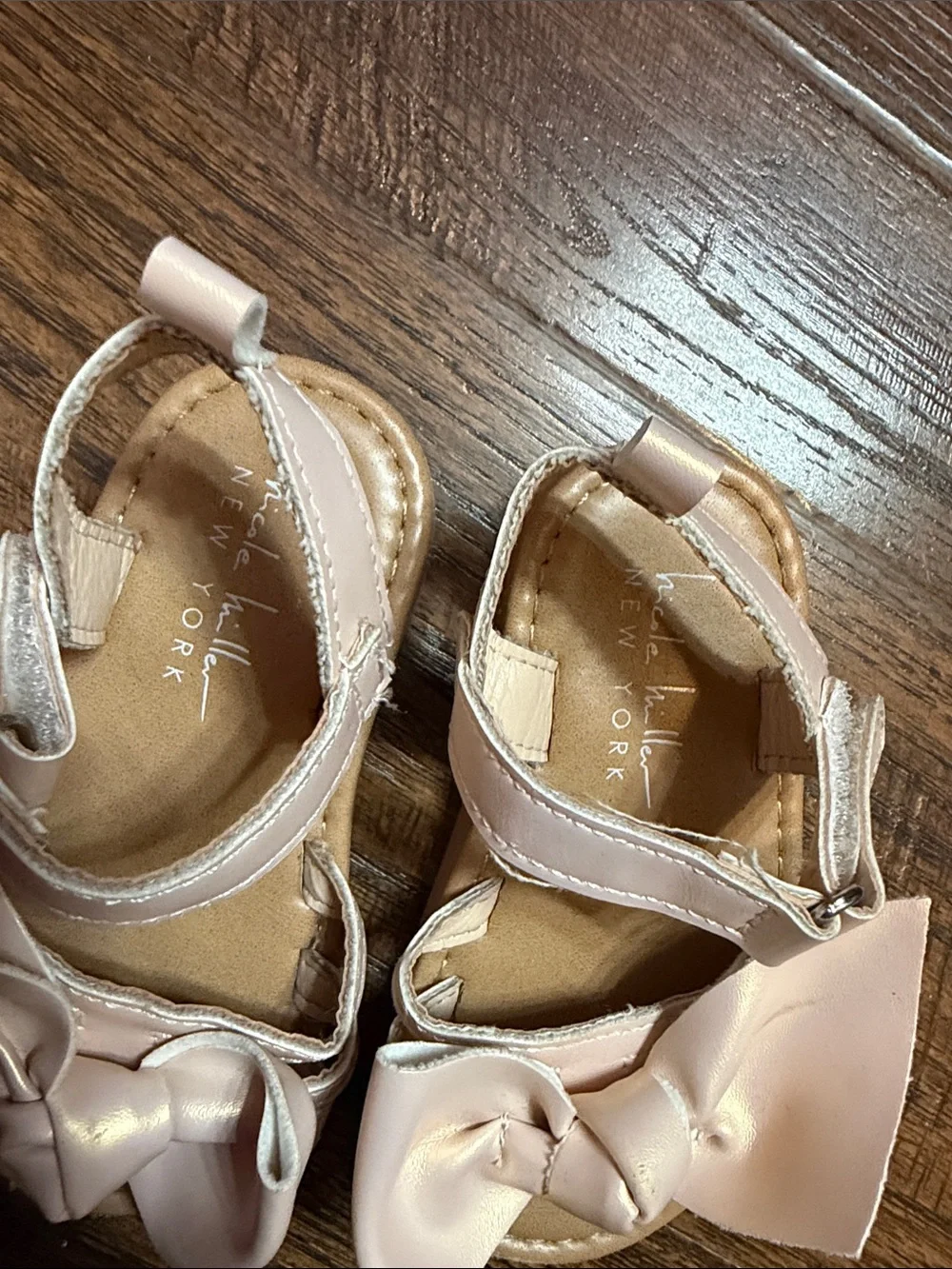 Nicole Miller New York delicate light