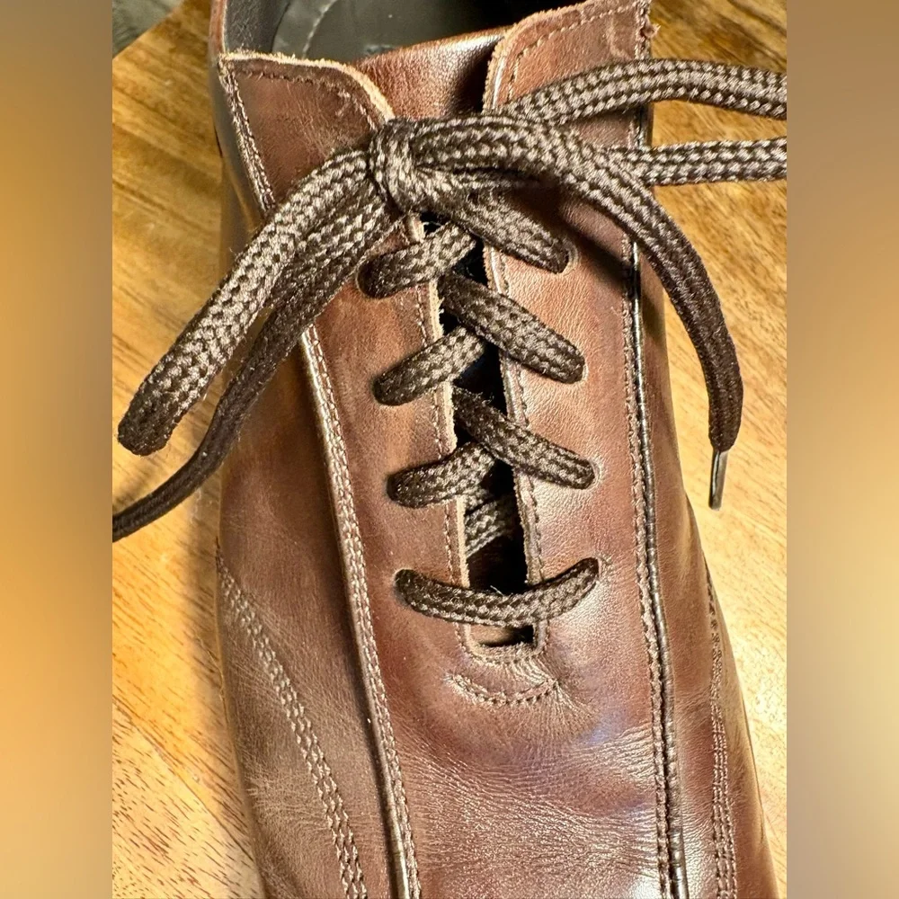 To Boot elegant dark