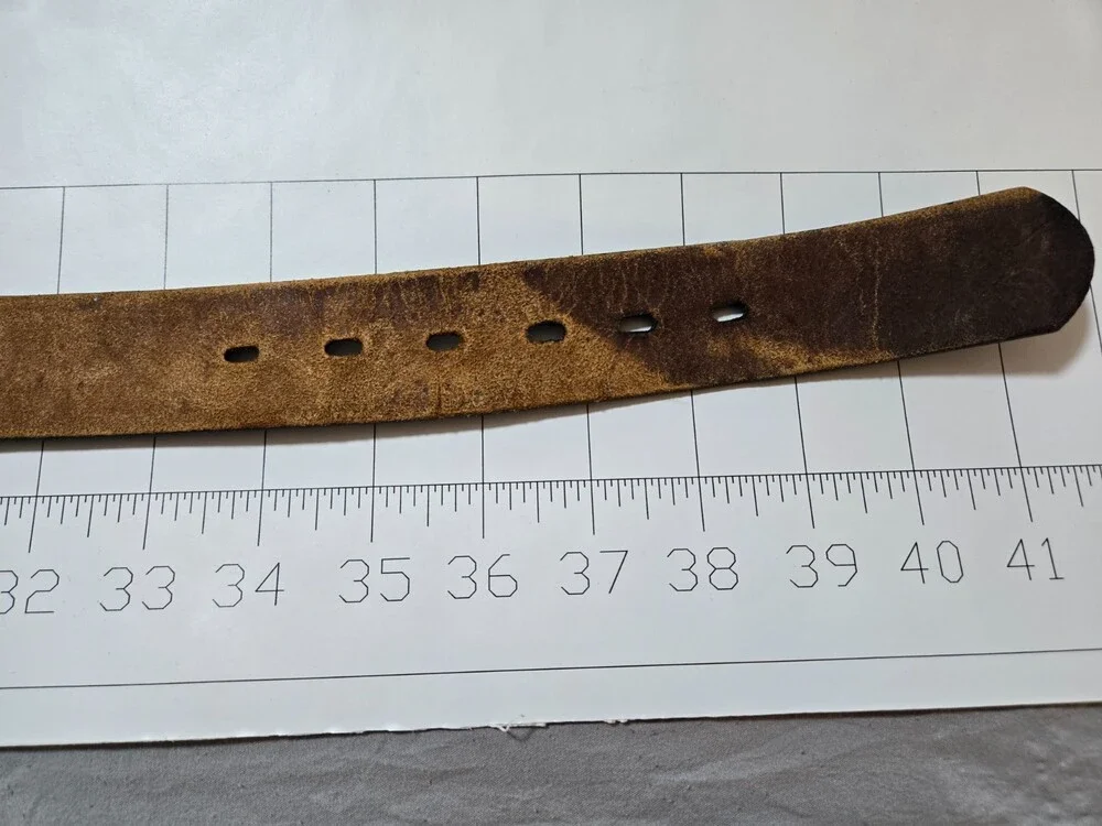 Unbranded Steerhide up auction
