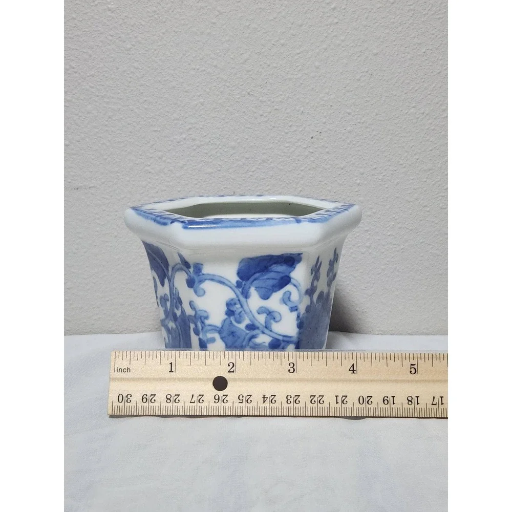 N/A blue white