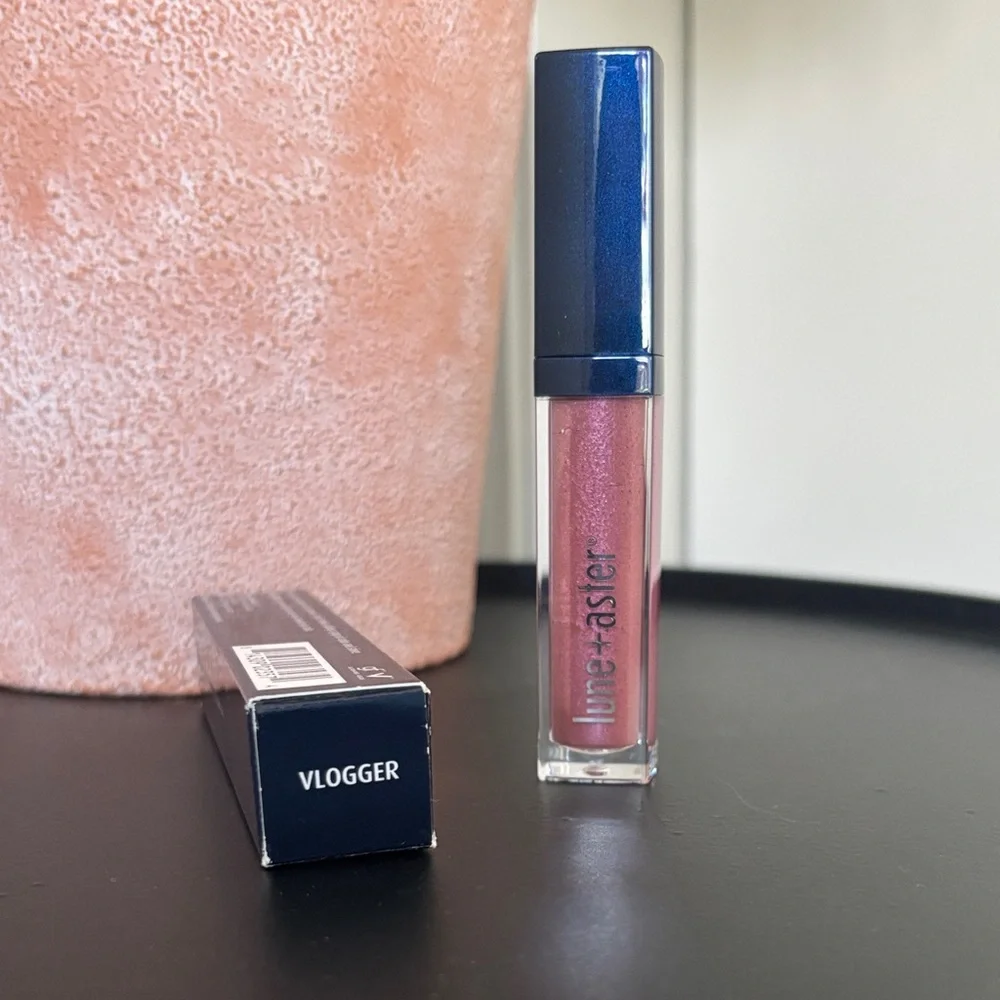 Lune+Aster Gloss elevate your