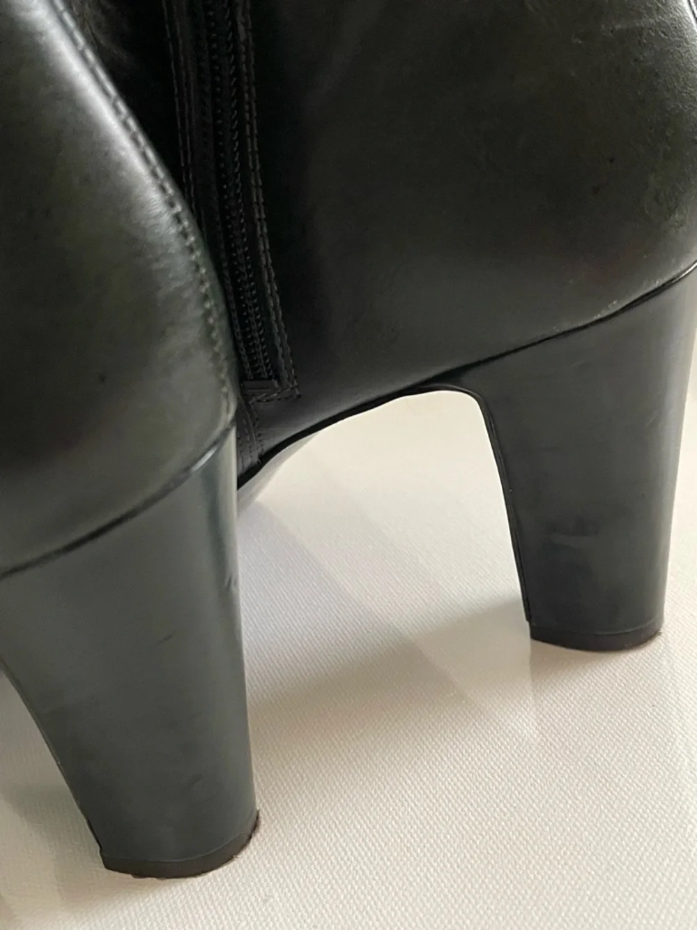 Nine West tall rounded