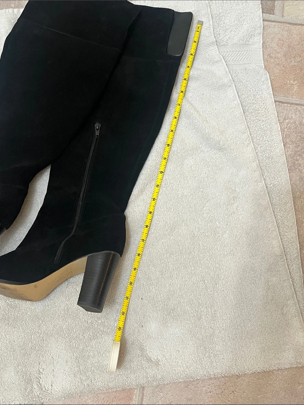 Lord & Taylor tall over