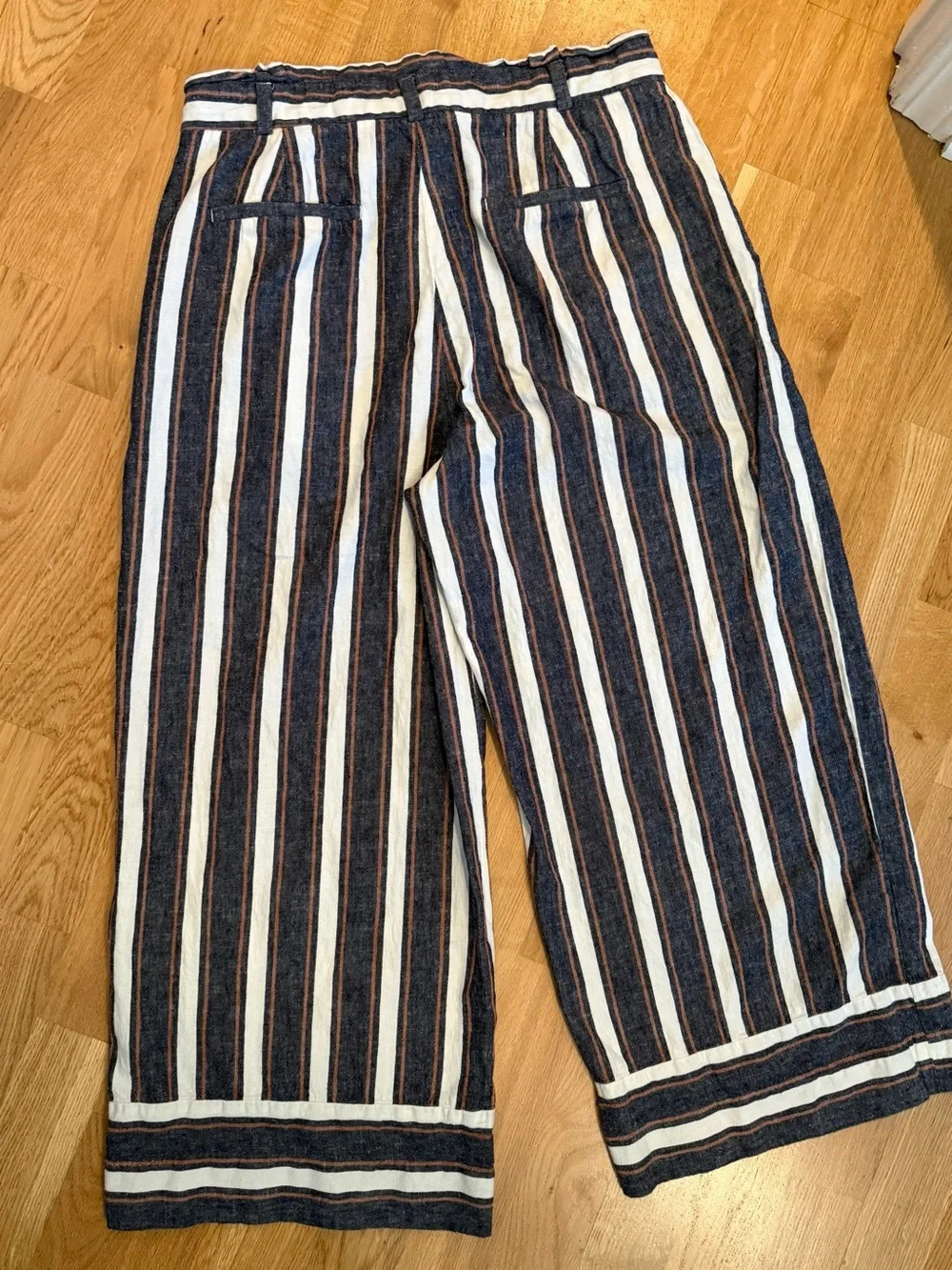 Banana Republic lightweight striped