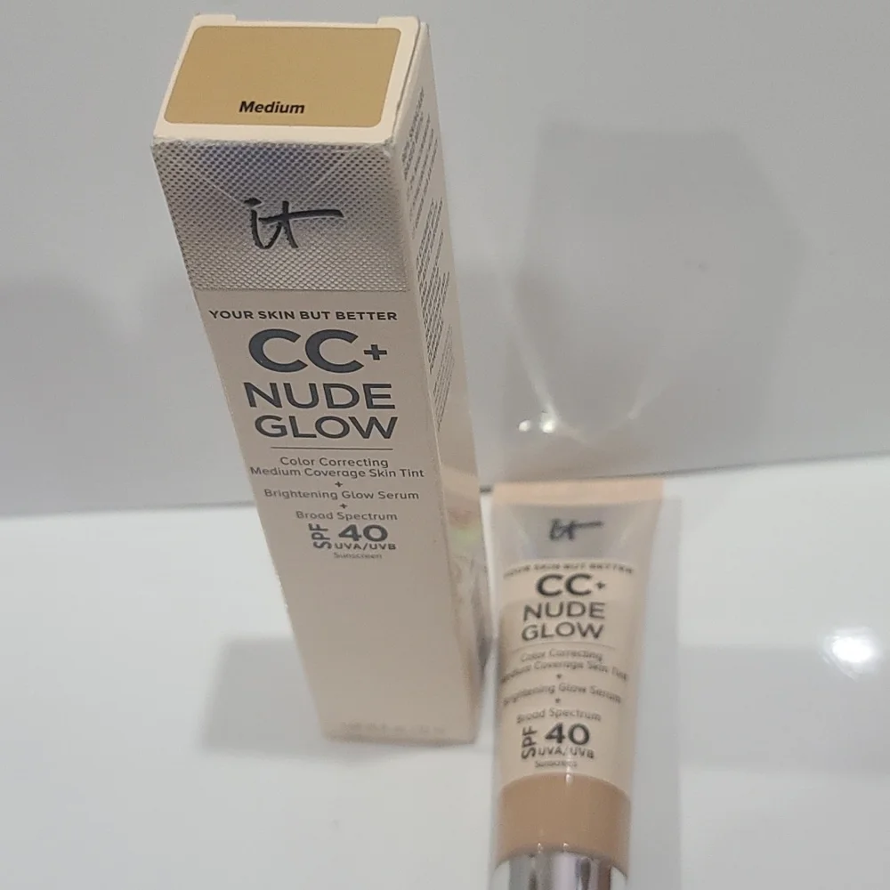 CHOOSE ✅NIB  Nude Glow Foundation + Brightening Glow SPF 40 EXP: 2027