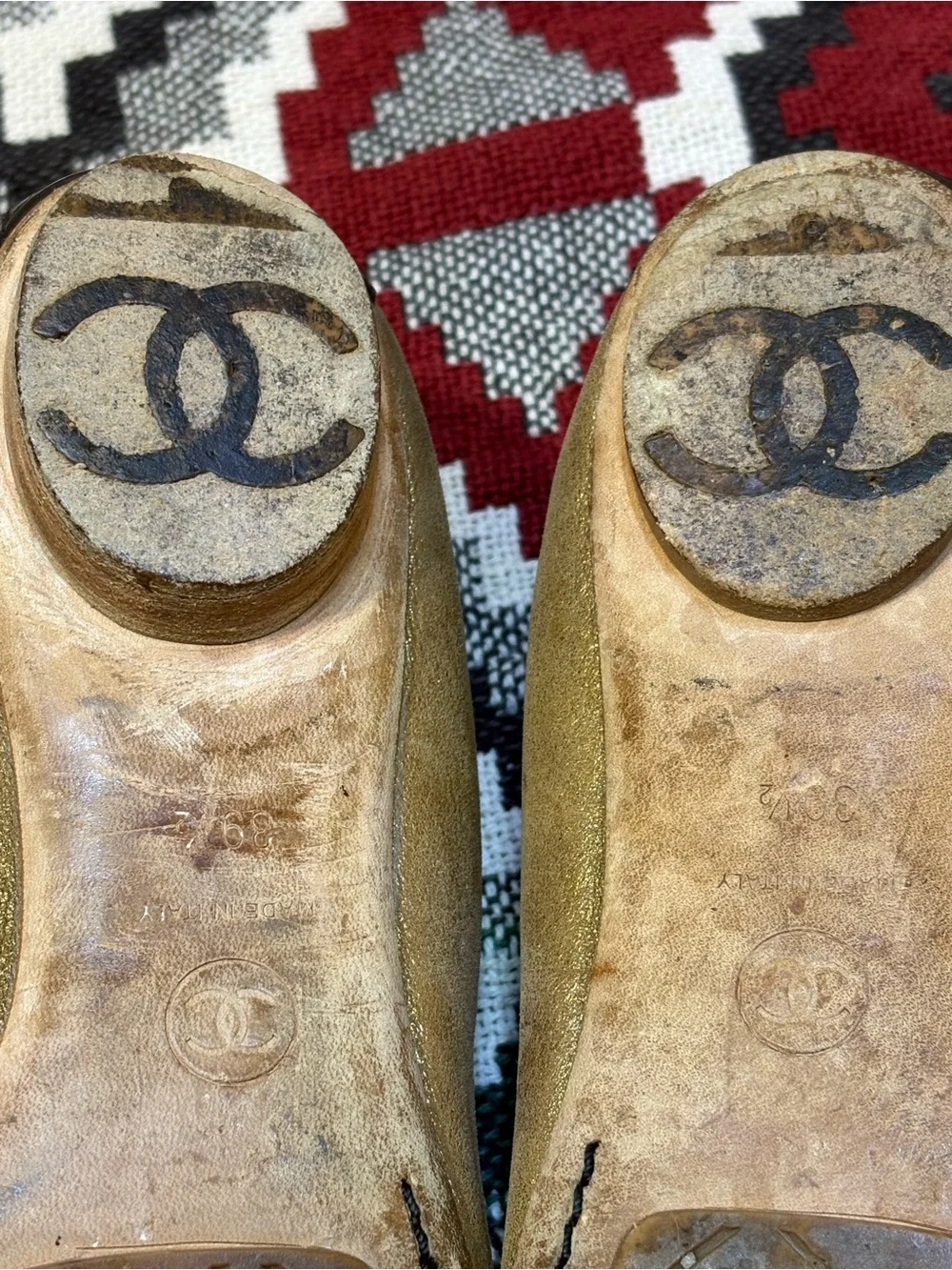 CHANEL vtg beige