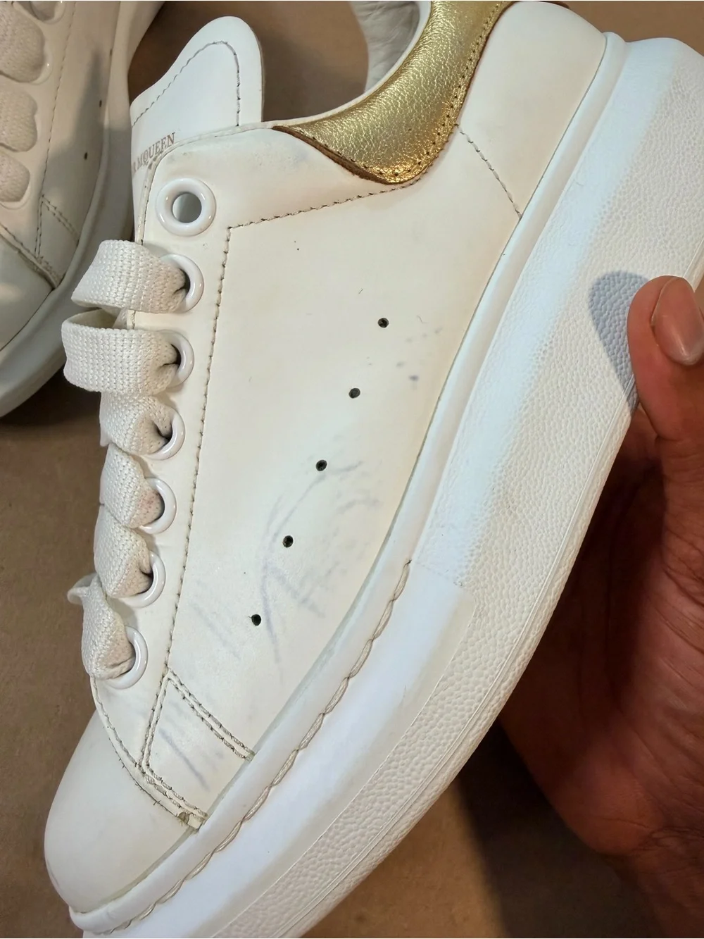 N/A metallic white