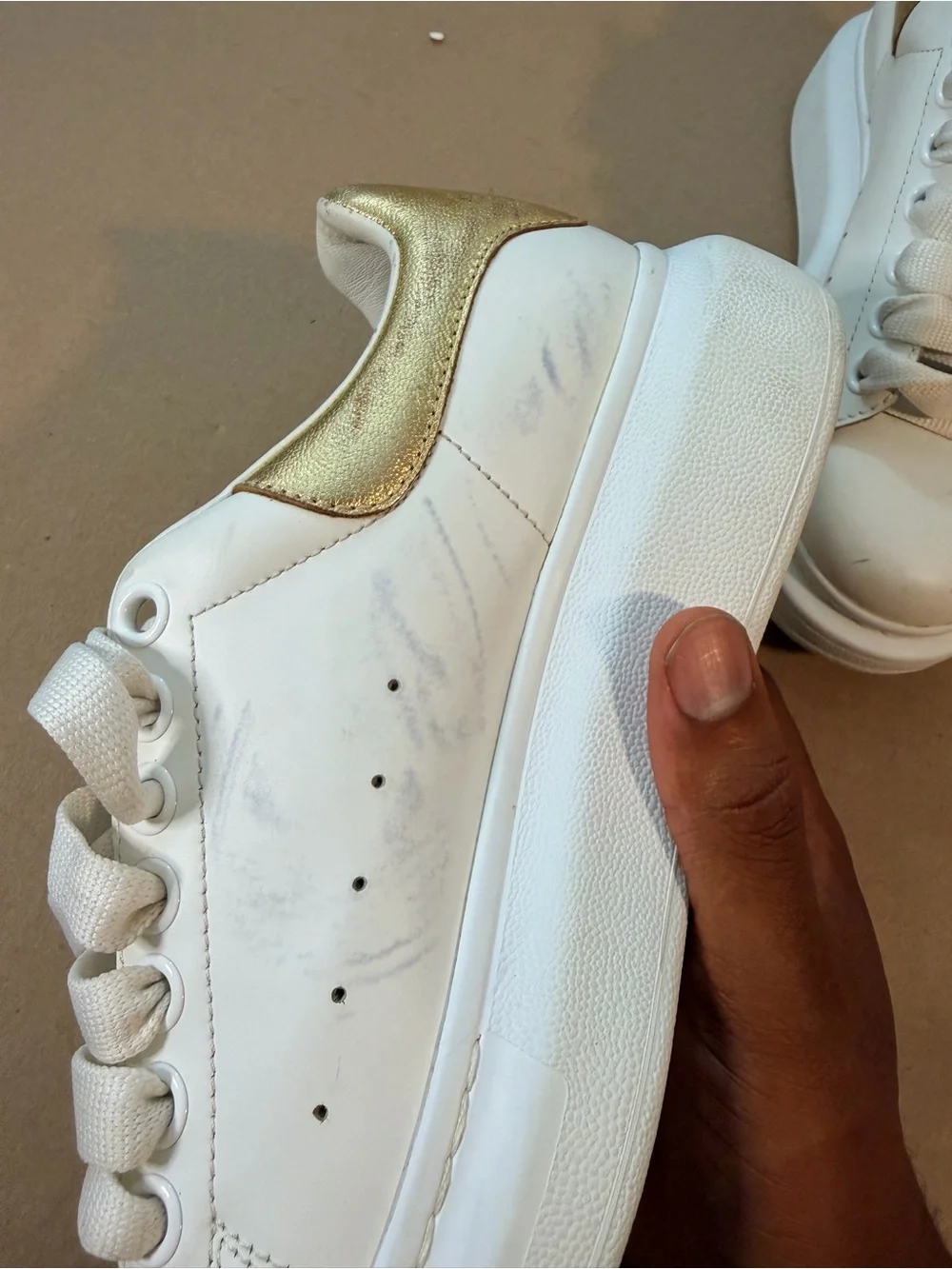 N/A metallic platform