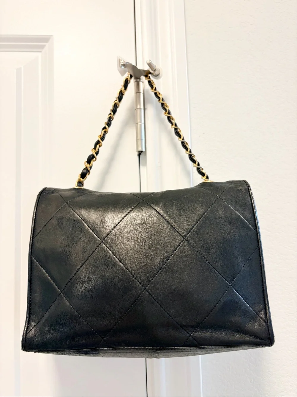 CHANEL 100% authentic