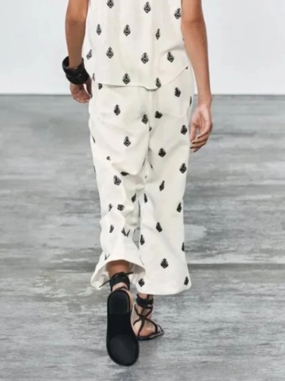 Zara ornamental sandals motif