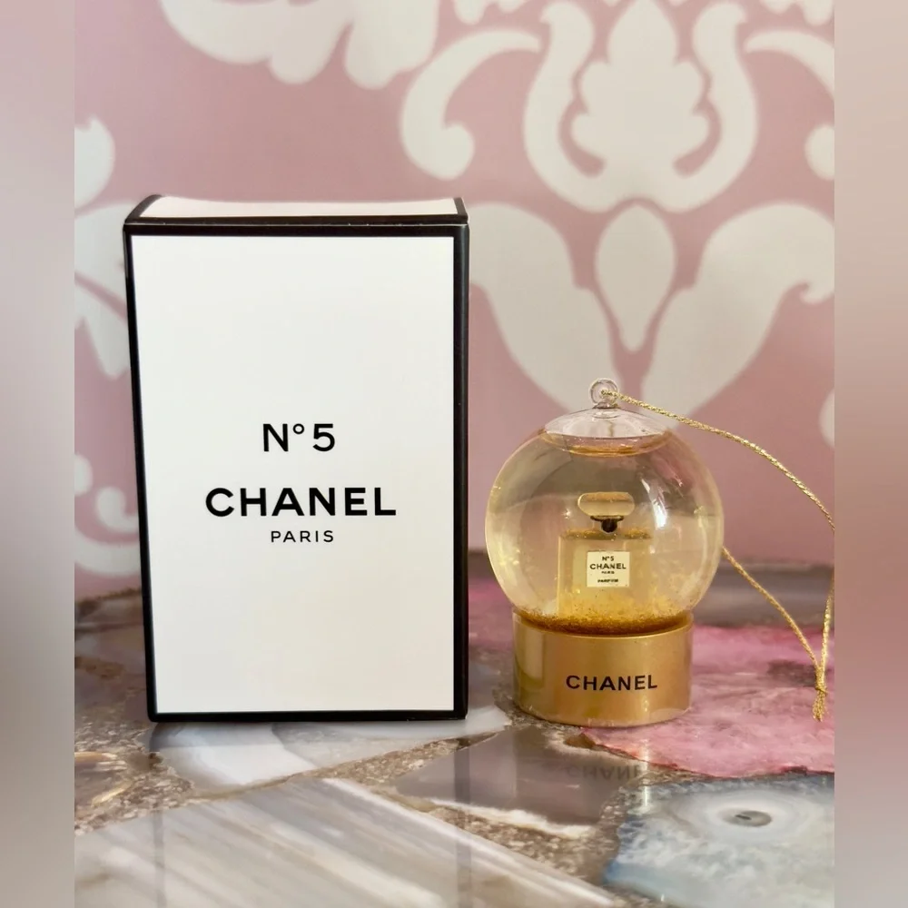 CHANEL 𝓯𝓸𝓻 𝓽𝓲𝓶𝓮𝓼