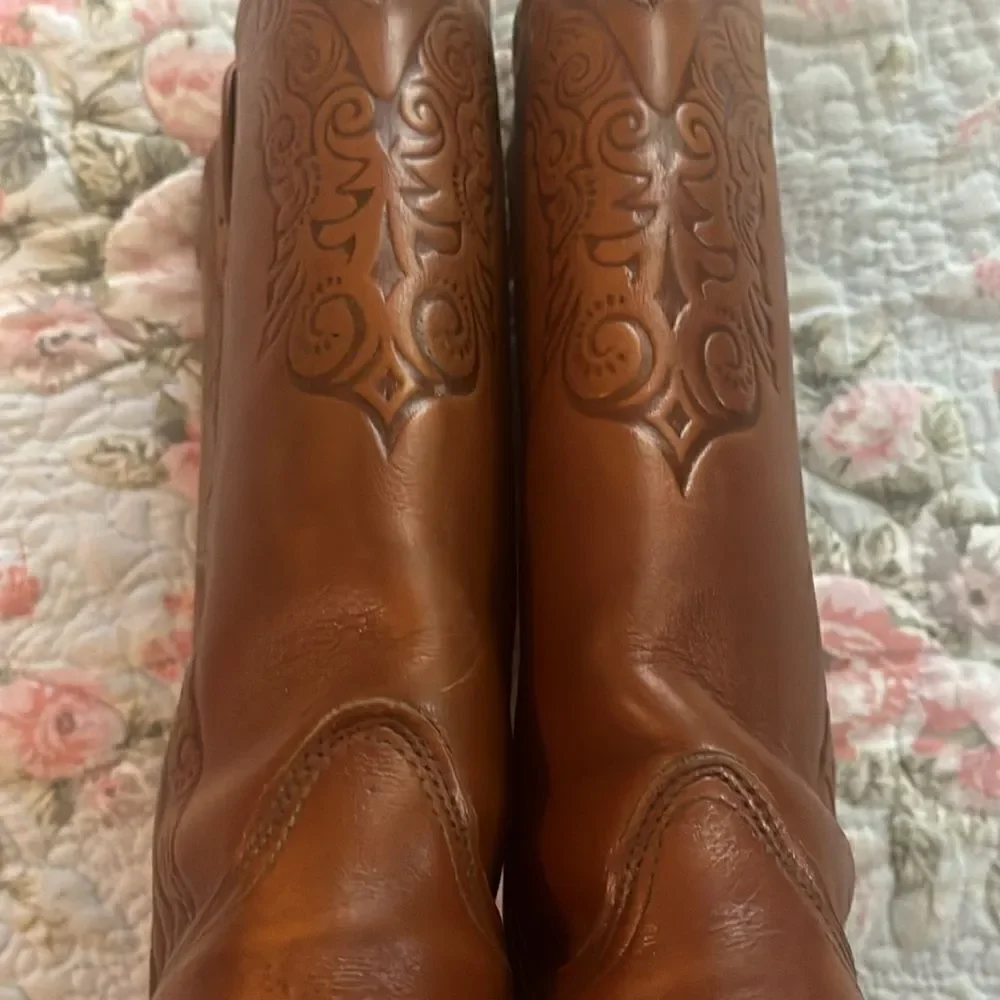 ACME vintage leather