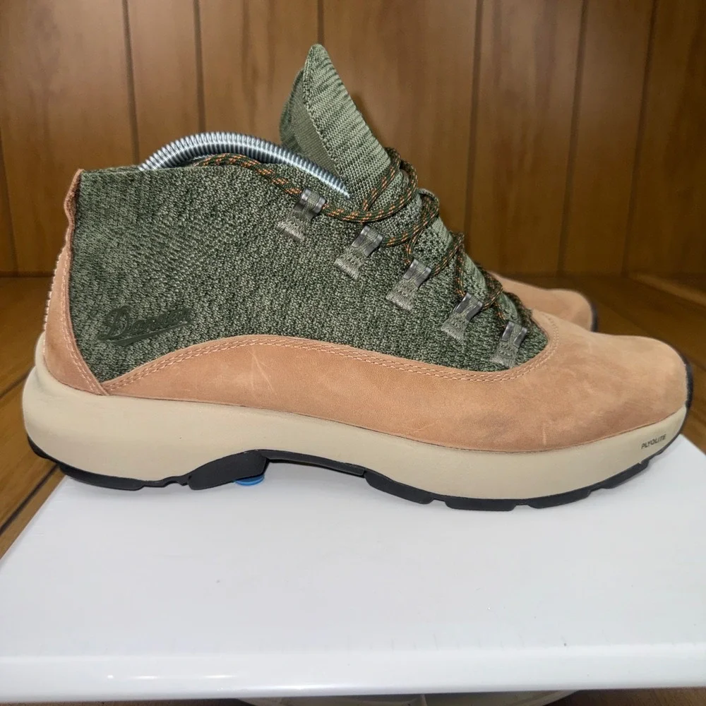 Danner look transitions every