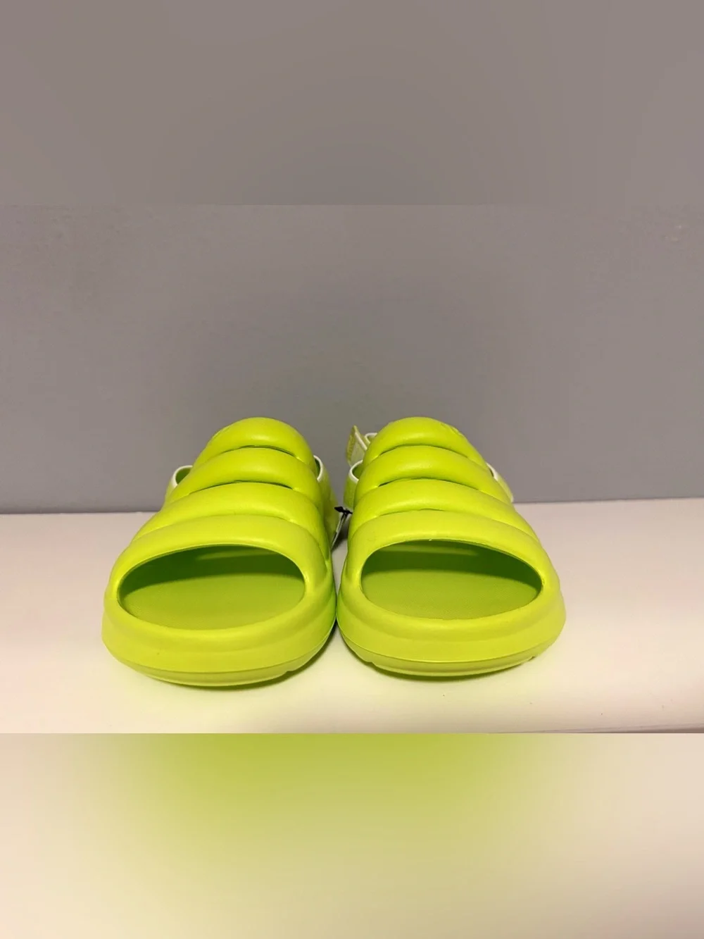 UGG bold neon
