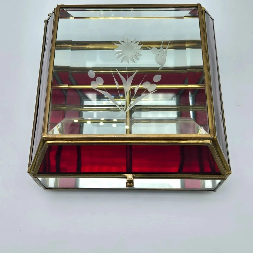 N/A vintage glass