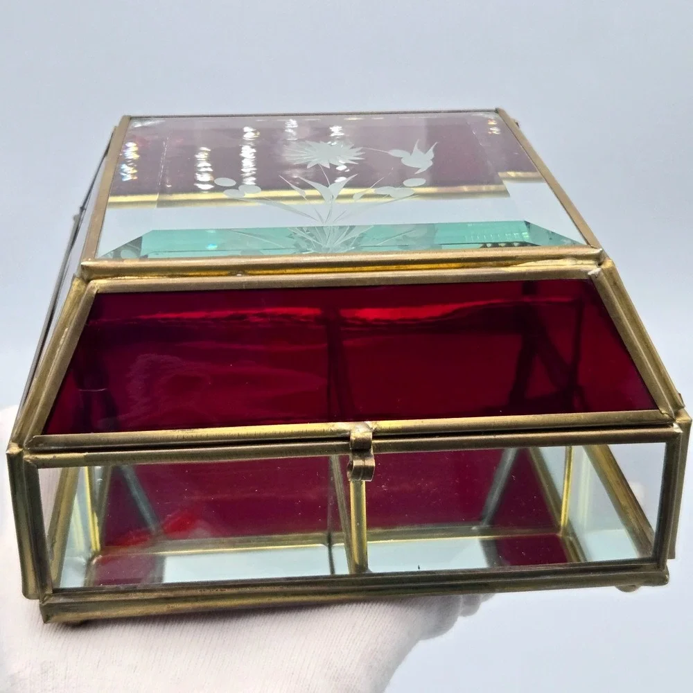 N/A vintage glass