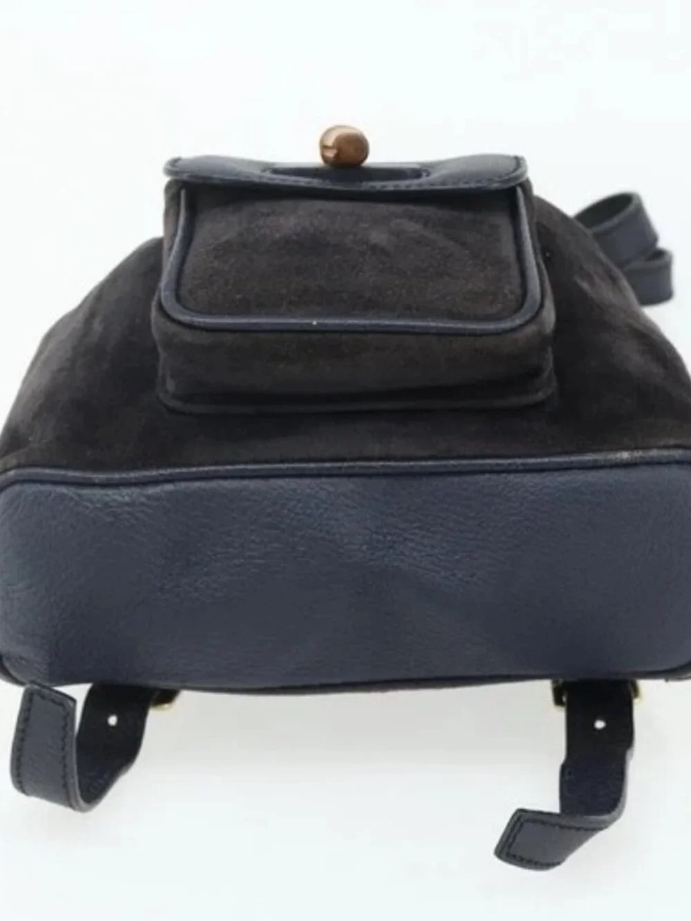 Gucci brand	gucci color	black