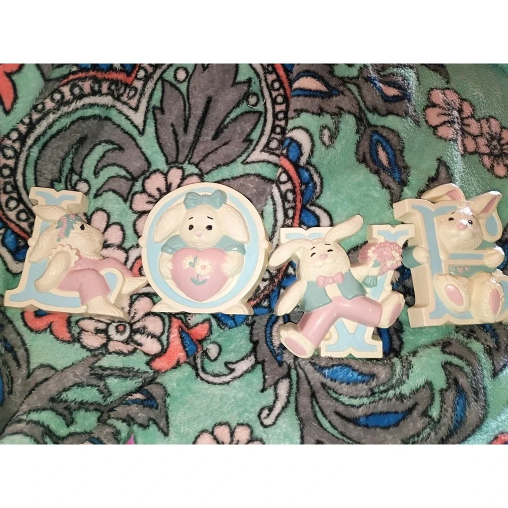 Vintage 1992 Burwood LOVE‎ Wall Decor Nursery Kids Bunny Rabbits Easter USA Made