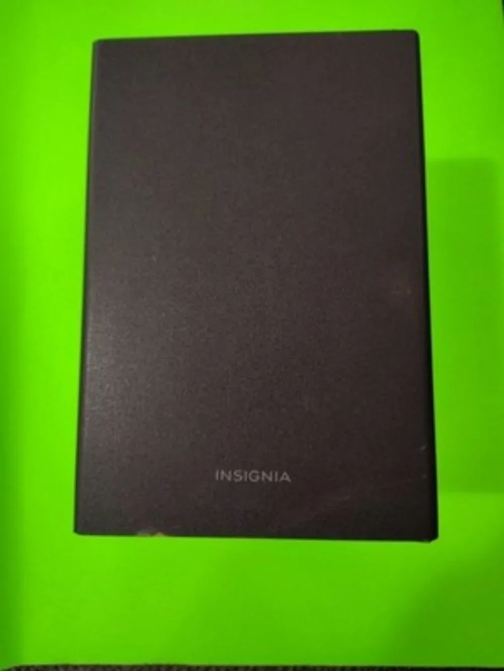 INSIGNIA NS-SBAR21F20 (10V007000) Soundbar Subwoofer Remote And Cables Included