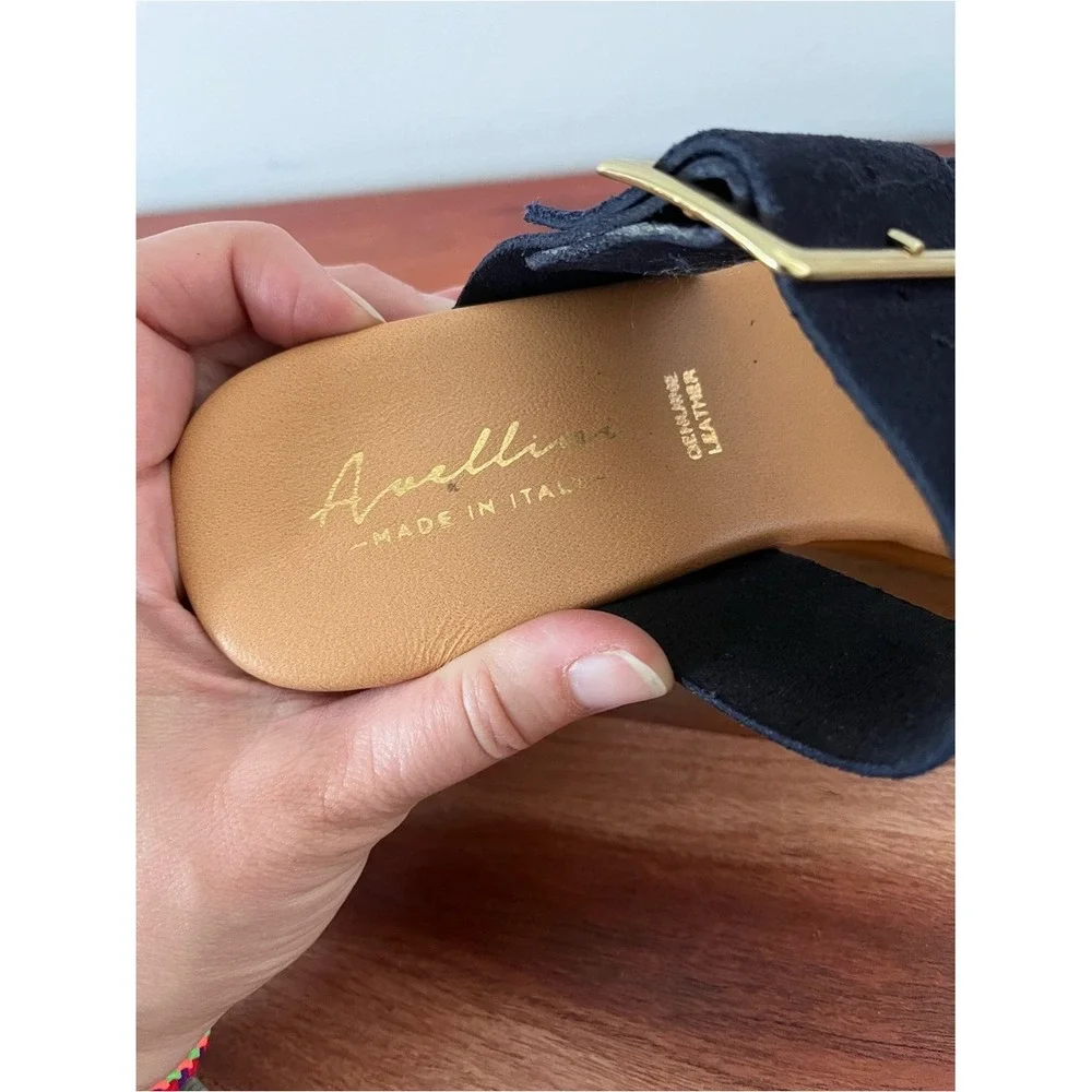 Avellino navy blue