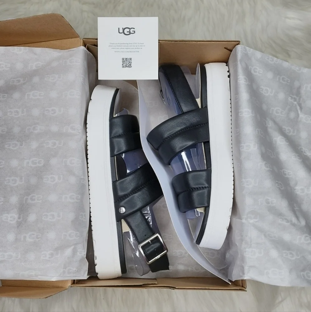 UGG rap adjustable