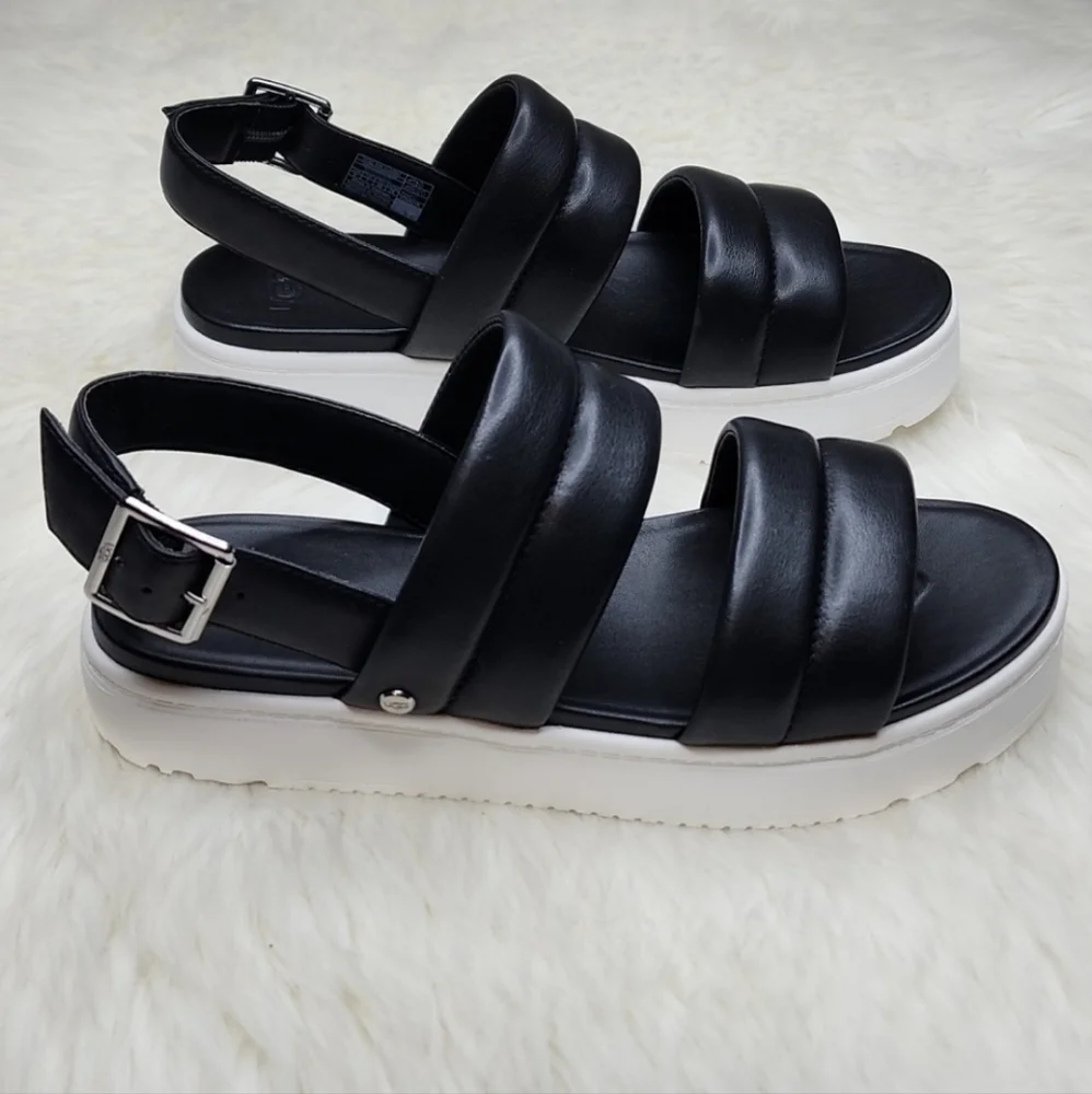 UGG sleek cozy