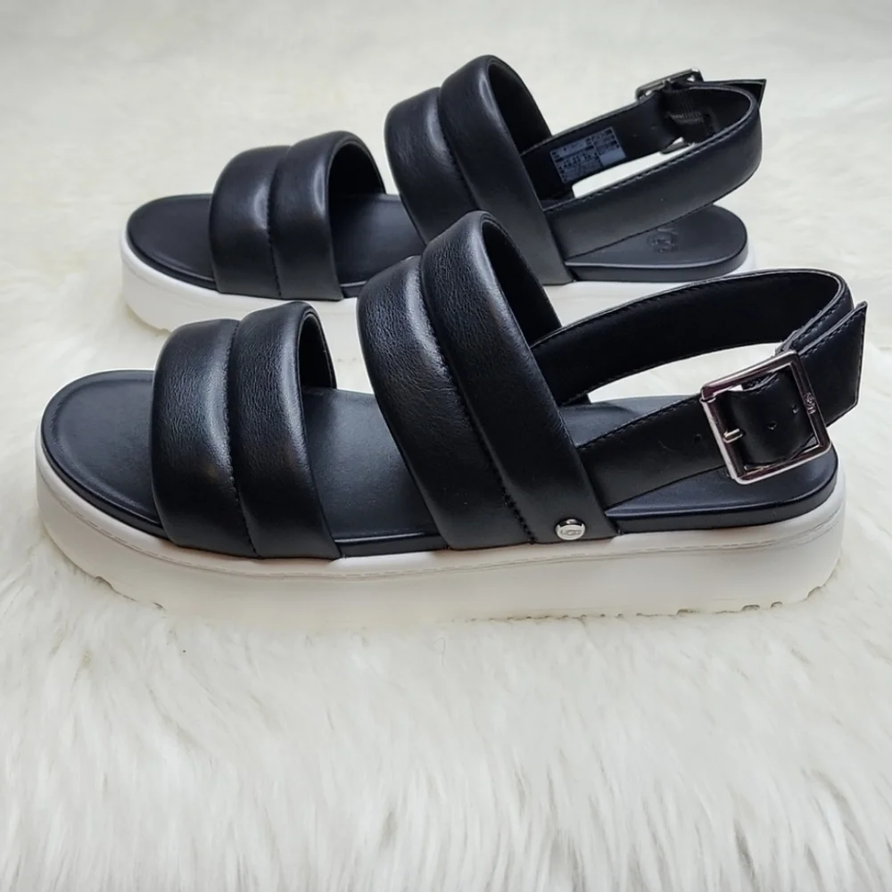 UGG animal buckle traction
