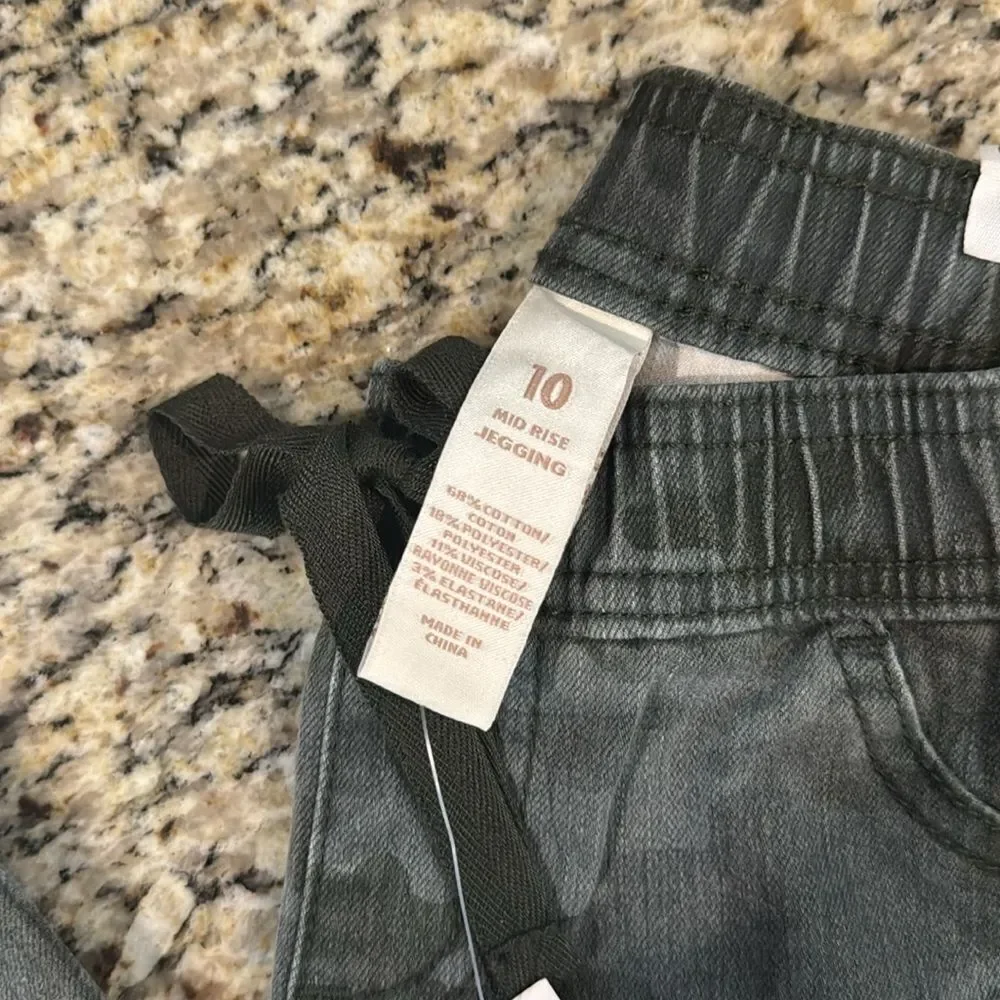Justice casual size