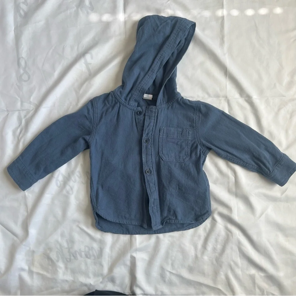 GAP baby blue