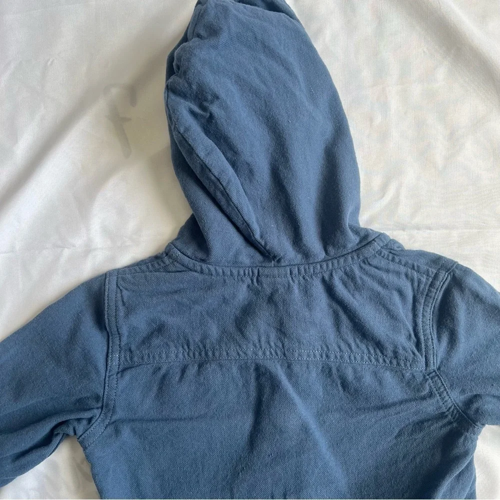 GAP baby blue