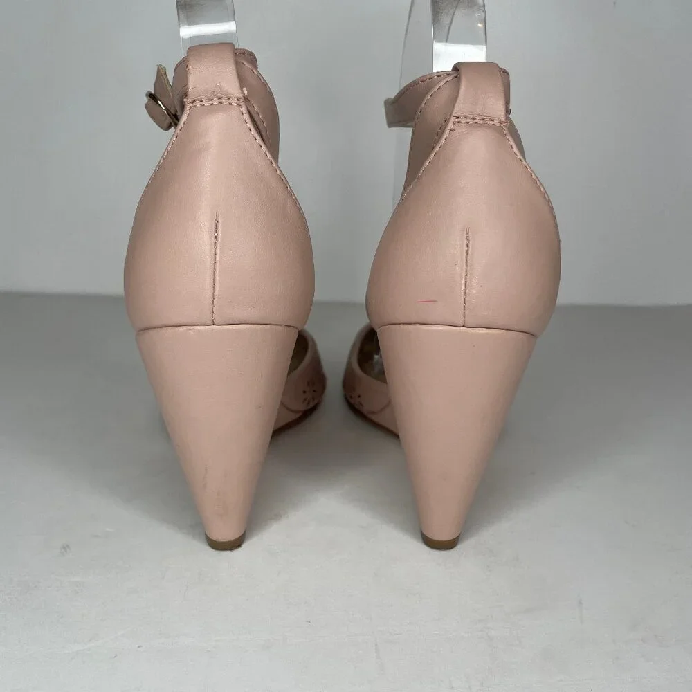 Marc Fisher Barbra Blush Pink Laser Cut Floral Wedge Pumps Ankle Strap Size 7M