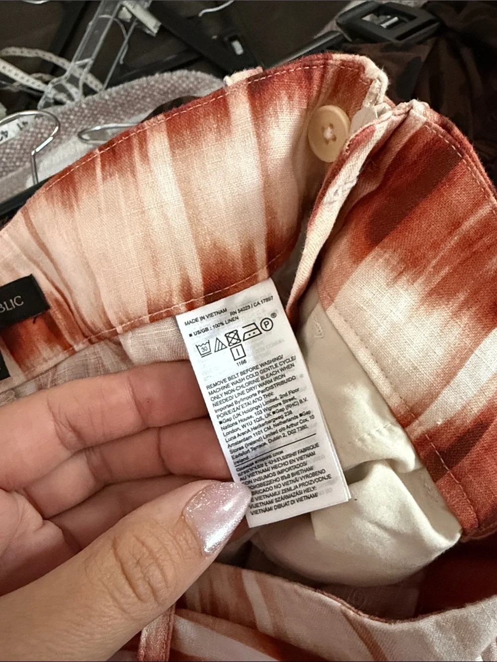 Banana Republic lightweight wide