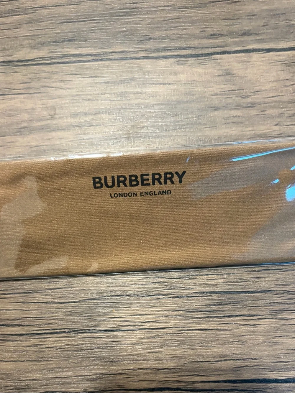 Burberry Tan Sunglasses Case Booklet Cleaning Cloth and Box no Sunglasses