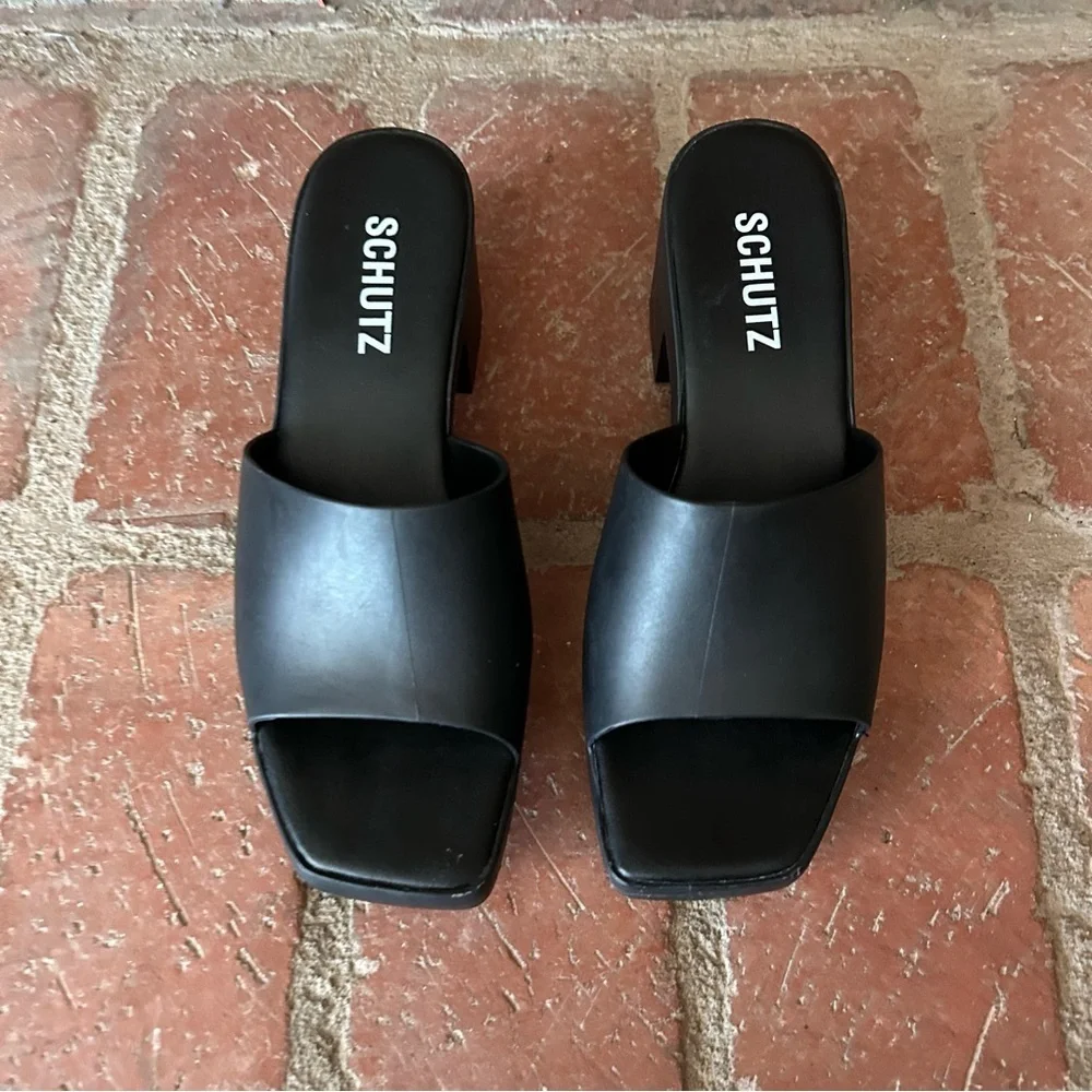 SCHUTZ mizzy platform