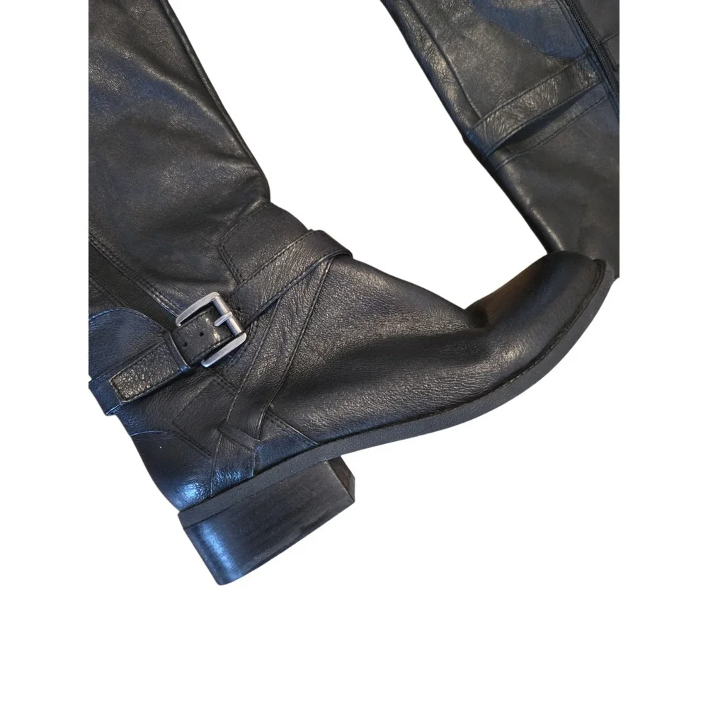 Nine West structure appearance