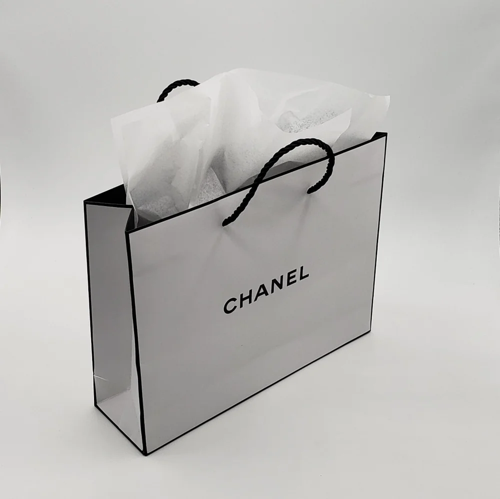 CHANEL Gift Bag