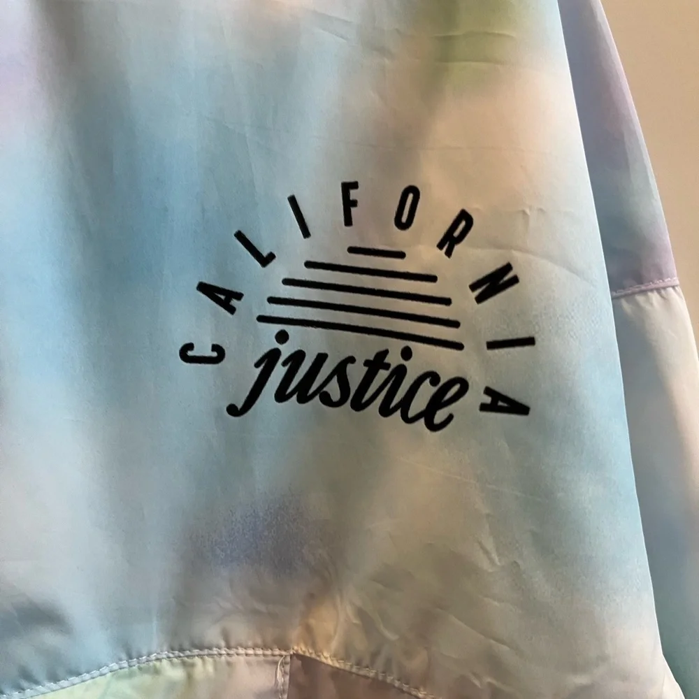 Justice tie size