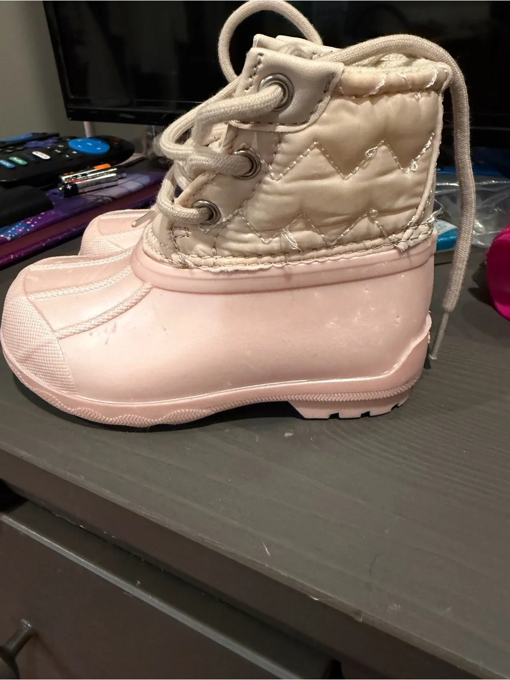 Sperry feet upper