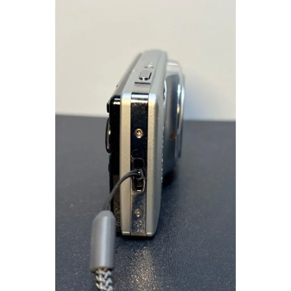 Olympus new 0mp 7010