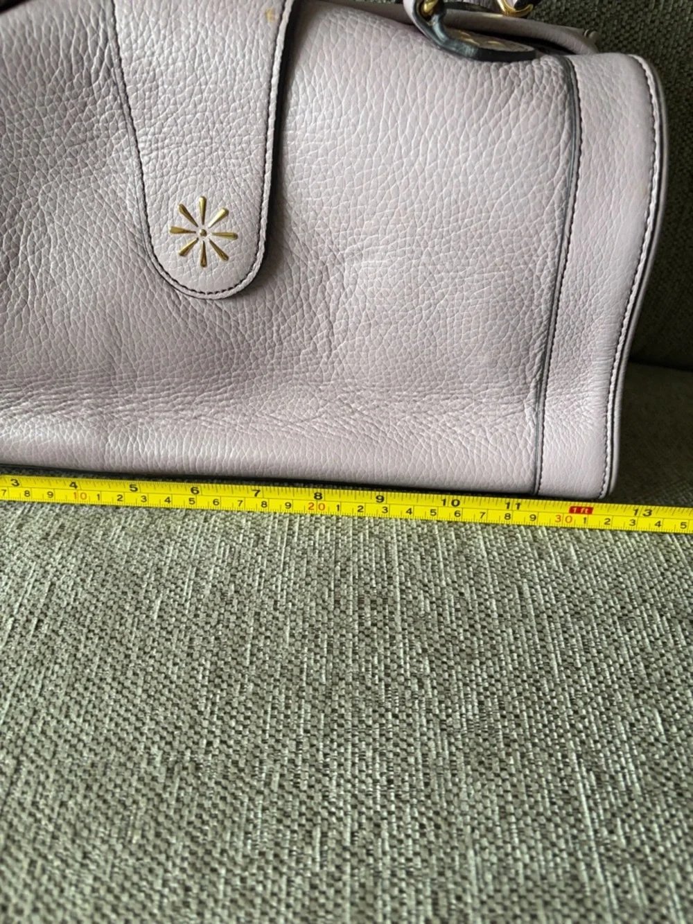 Isaac Mizrahi structured pebbled