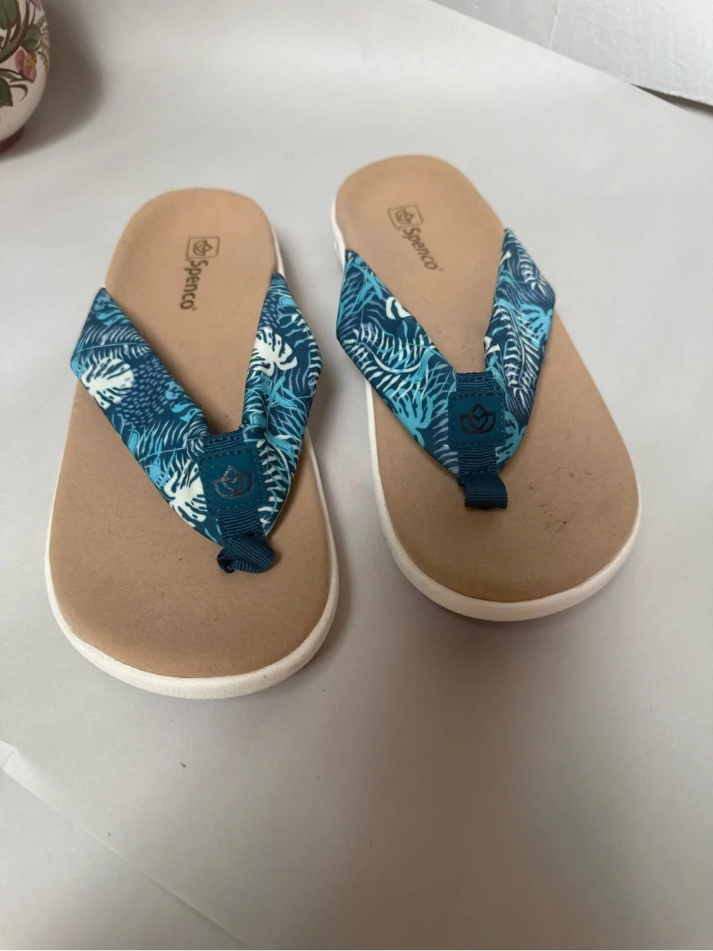 Spenco Victoria Tropic sandals in Tropical Blue EUC men’s size 11