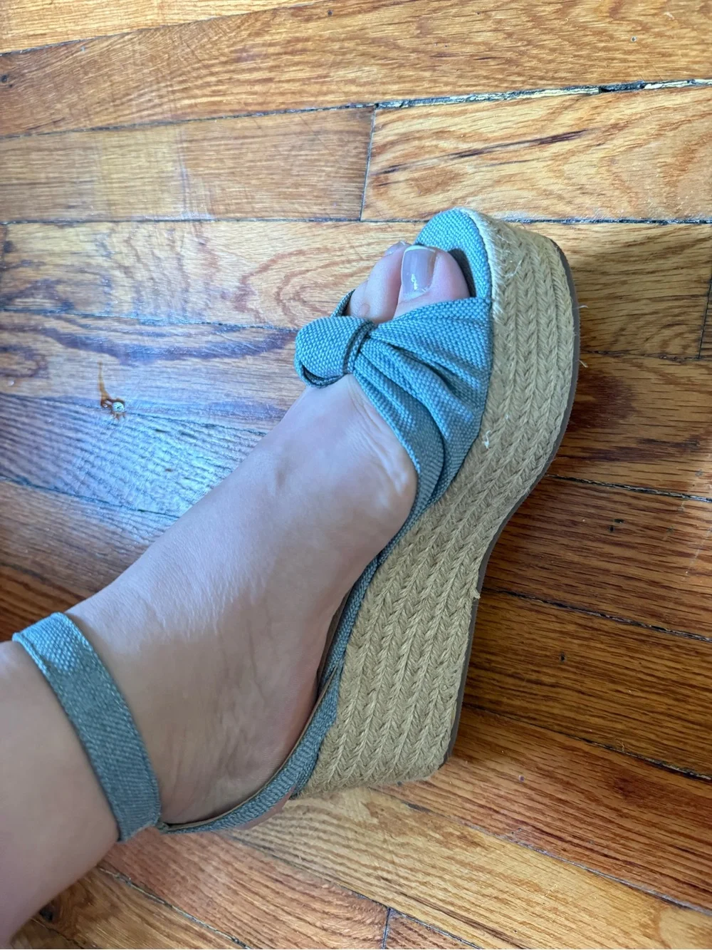 Forever 21 Light Gray Knot-Front Espadrille Platform Sandals
