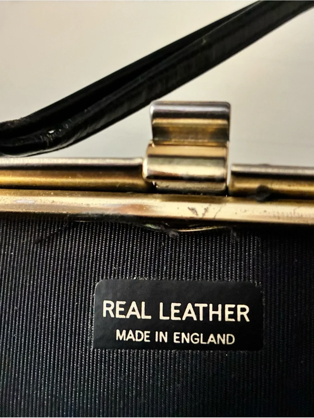 Unknown Manufacturer elegant vintage