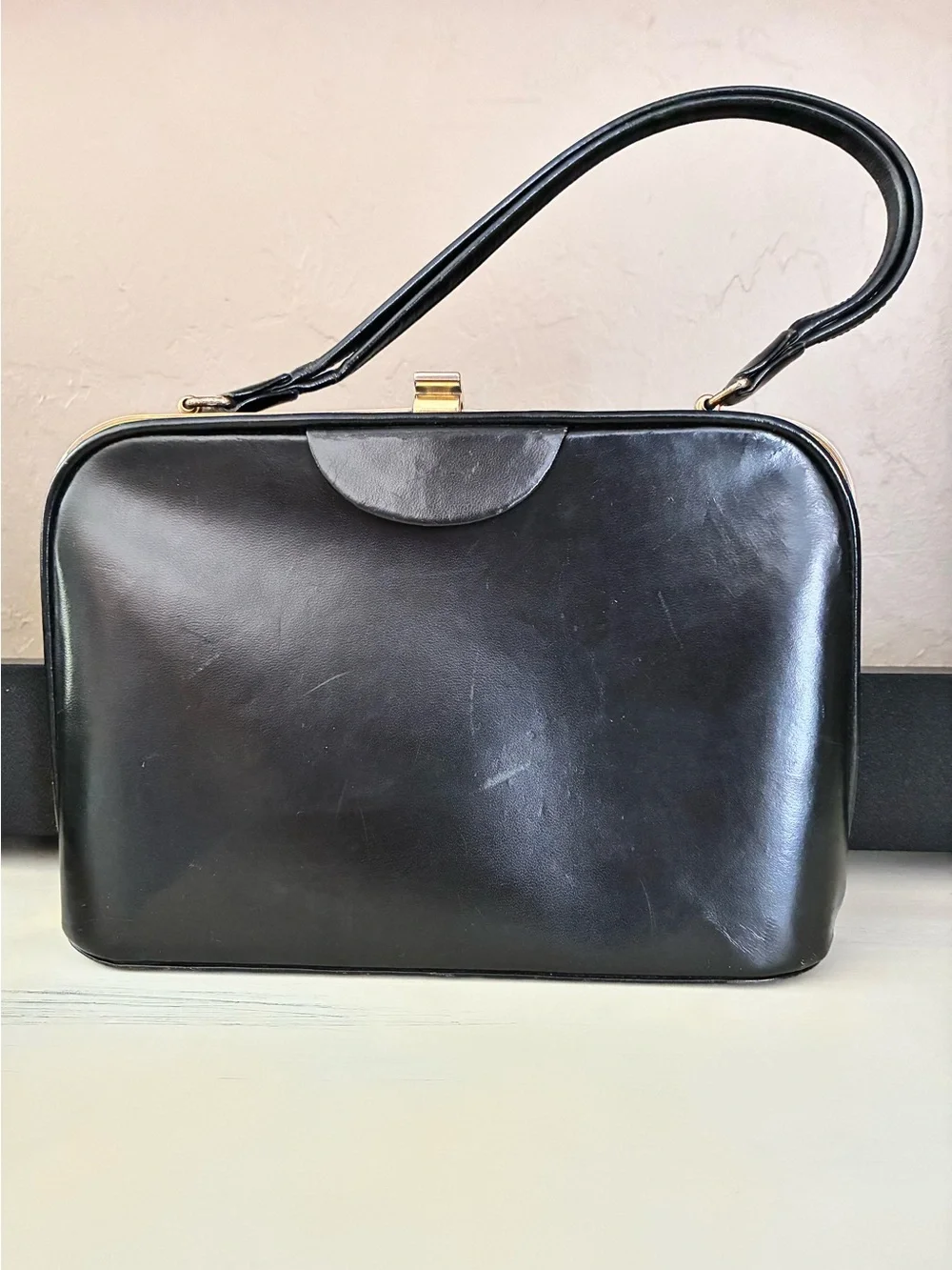 Unknown Manufacturer elegant vintage
