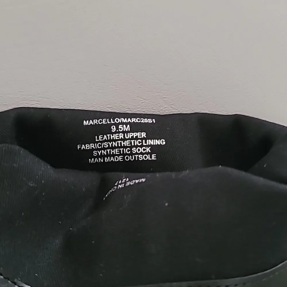 Steve Madden sleek zipper