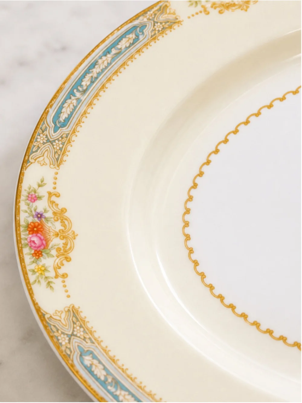 Rose China bring vintage