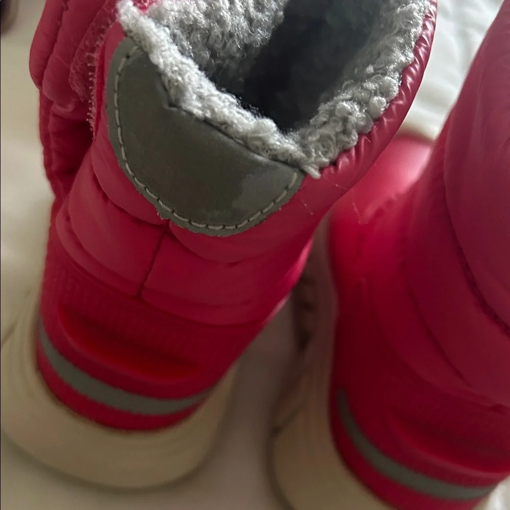 Hunter stylish fuchsia